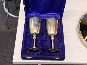 lot 62 image: Lot of (2) Commemorative Champagne Glasses with Case