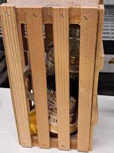 lot 65 image: Beer Stein 9 with Wooden Crate Case