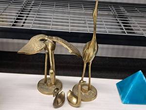 lot 66 image: Lot of (4) Waterfowl theme Brass Assorted Figurines