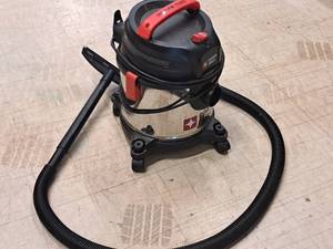lot 137 image: Porter-Cable Shop Vacuum with Hose