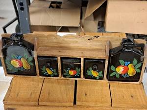 lot 120 image: Decorative Spice Rack