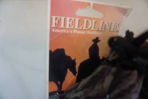 lot 80 image: Field Line Brand Model FSOU-4B Stalkers Camo Lower Leg Gaiters
