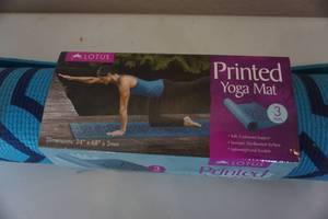 lot 106 image: Lotus Printes Yoga Mat