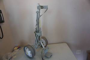 lot 141 image: Bag Boy Lite Golf Bag Cart