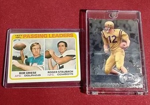 lot 89 image: (2) Roger Staubach Cards