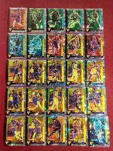 lot 123 image: (25) Flux Cracked Ice Basketball Cards - Includes Stars & Legends