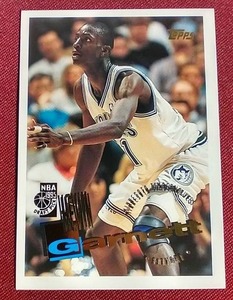 lot 141 image: 1995-96 Topps Kevin Garnett Rookie Card