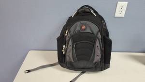 lot 13 image: Swiss Gear - Synergy Computer Backpack