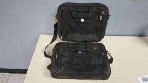 lot 17 image: Dell- (2) Notebook Carrying Case Bag