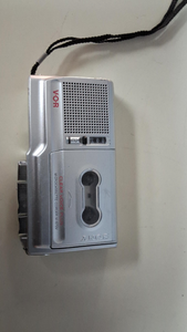 lot 30 image: Vintage- Dictaphone, Microcassette Corders and 1 CD player