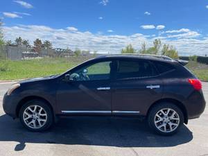 lot 16P image: 2011 Nissan Rogue SV - AWD - 2 OWNERS