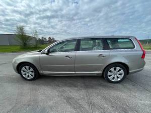2008 Volvo V70 3.2