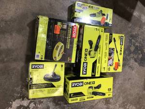 Lot of Assorted Lawn Care Items Various Models and Conditions  Customer Returns See Pictures