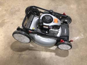 Murray Lawn Mower   Customer Returns See Pictures