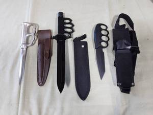 lot 19 image: 3-Daggers With Sheaths
