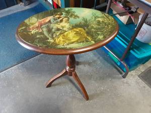 lot 29 image: Victorian Tilt Top Fire Screen  Table 21x14 Oval X 24 High