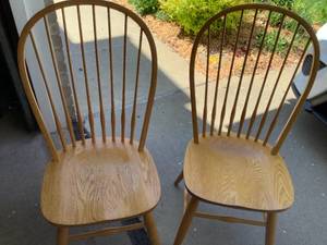 2 Kitchen Chairs