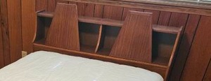 lot 5 image: Stanley Furniture MCM Walnut Veneer Full Bed Set