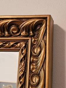 lot 45 image: Guilt Regency Dcor Mirror