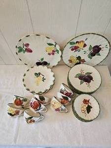 lot 50 image: Blue Ridge Dinnerware Place Settings
