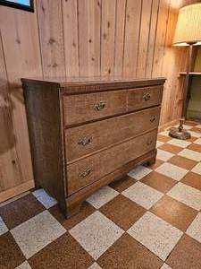 lot 83 image: Bassett Furniture Vintage MCM Desser