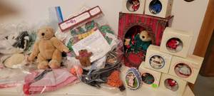 lot 91 image: North American Bear Co. Muffy Vanderbear Teddy Bear Collection