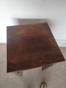 lot 18 image: Brilliant  19th Century  Antique Accent Table