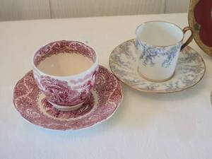 lot 60 image: Delightful Vintage Demitasse Cups and Saucers Collection (7)