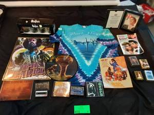 Large lot of movie and music memorabilia, Elvis, Pink Floyd, Jimi Hendrix