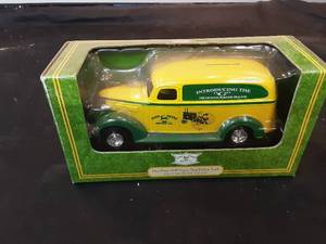 Ertl John Deere diecast bank