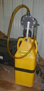 lot 10 image: 10 gal Gas storagepump