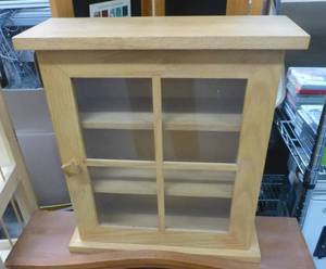 lot 199 image: Knicknack display cabinet 16w x 18t x 5 deep