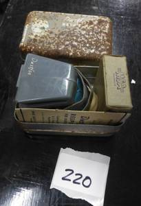 lot 220 image: WWII dust mask respirator