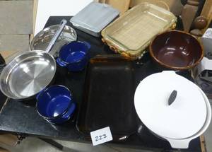 lot 223 image: Cookware Bakeware