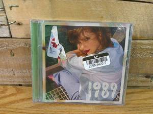 lot 152 image: 1989 Taylors Version-CD