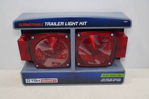 lot 34 image: Tow Smart Submersible Trailer Light Kit