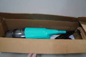 lot 123 image: Pool Vacuum