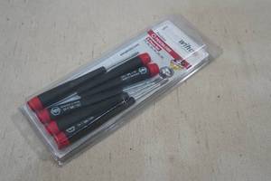 lot 134 image: Wiha 6-Piece Precision Pentalobe Set