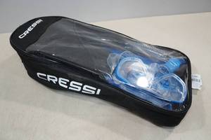 lot 141 image: Cressi Adult Palau Fin Snorkel Set -Fin Size SM, Blue