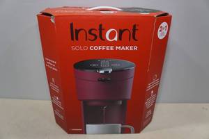 lot 229 image: Instant Solo Coffee Maker