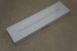 lot 248 image: Apple Pencil for iPad Models with Magnetic Apple Pencil Connector