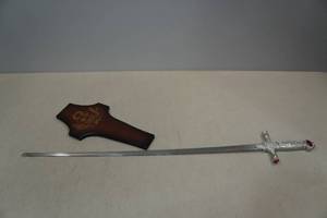 lot 253 image: Harry Potter Sword of Gryffindor Replica Wall Mount