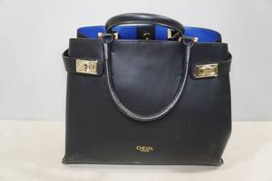 lot 254 image: Womens Black Leather Handbag