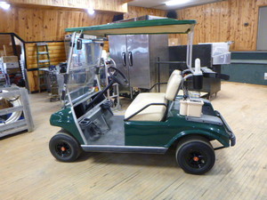 lot 6 image: 1998 Club Car Golf Cart