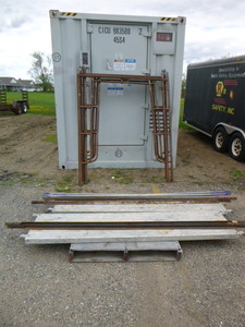 lot 13 image: Scaffolding