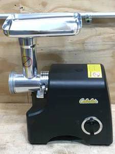 lot 39 image: Cabelas Heavy-Duty Meat Grinder (Works) (Missing Parts)
