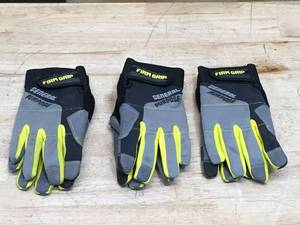 lot 79 image: Lot of 3 - Firm Grip General Purpose Gloves Size Medium