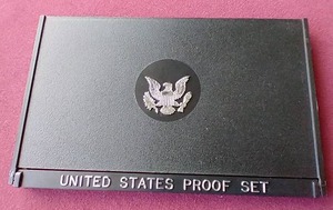 lot 19 image: 1976 U.S. Mint Proof Set