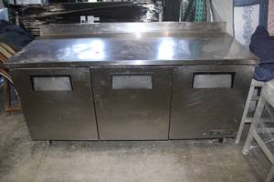TRUE Manufacturing Refrigerator Table