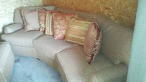 lot 574 image: Henredon Custom Duck Down Sofa
